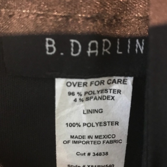 Black and white dress stripped on bottem🛍 - Picture 3 of 3